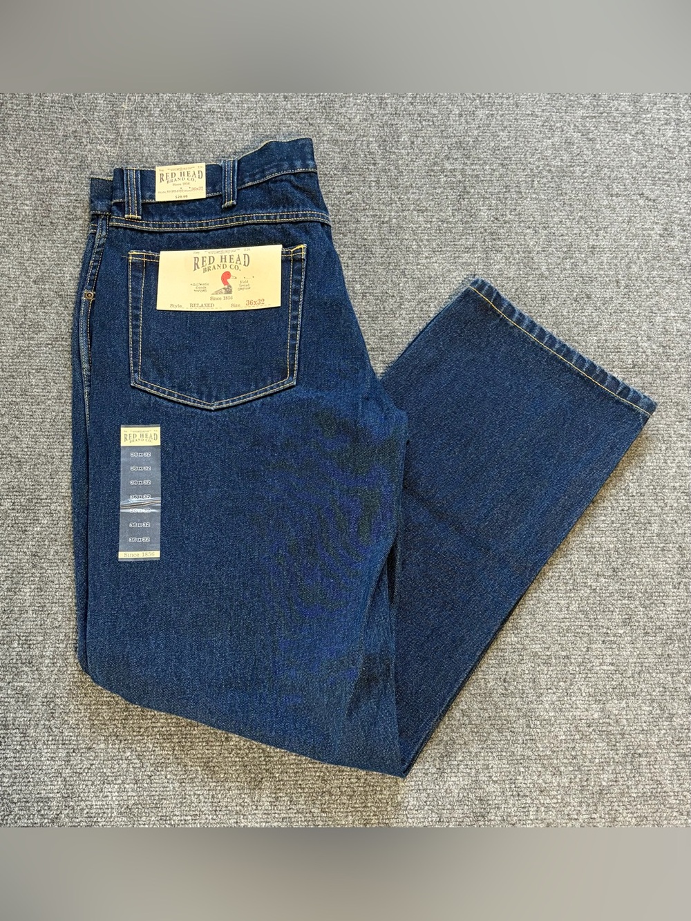 Red Head Brand Co Mens Jeans 36x32 Relaxed Fit Blue Denim NWT New Old Stock